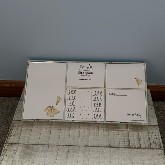 NIB Kate spade sticky note set - Picture 1 of 6